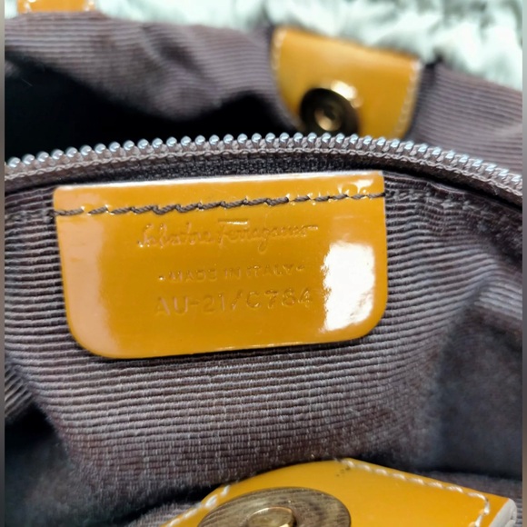 Salvatore Ferragamo Signature Ribbon Nylon Bag 😍💛 - Picture 6 of 11